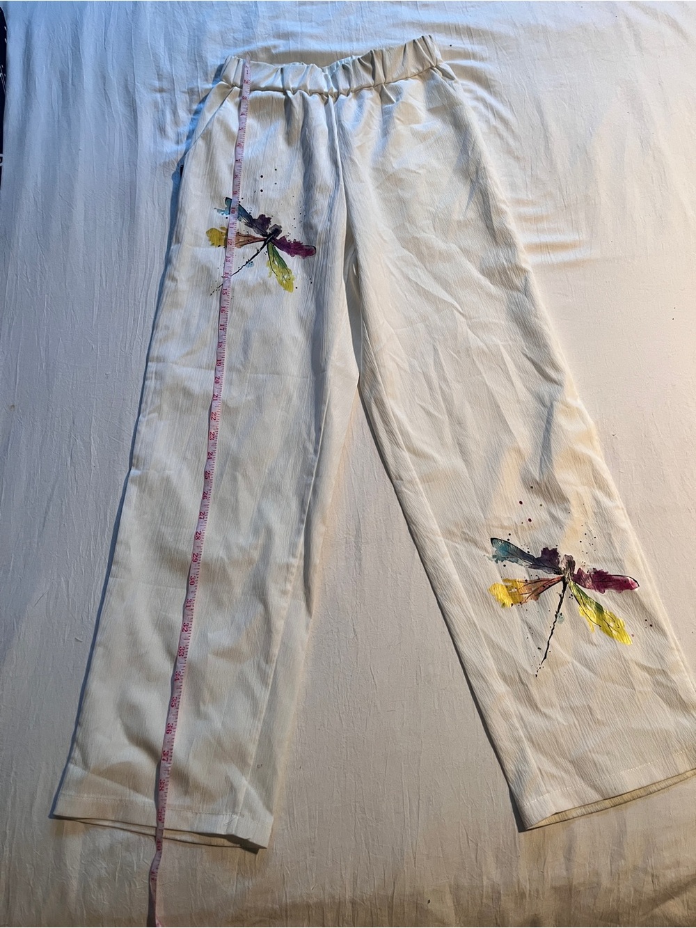 Source Unknown White Wide-Leg Pants with Colorful Dragonfly Motifs